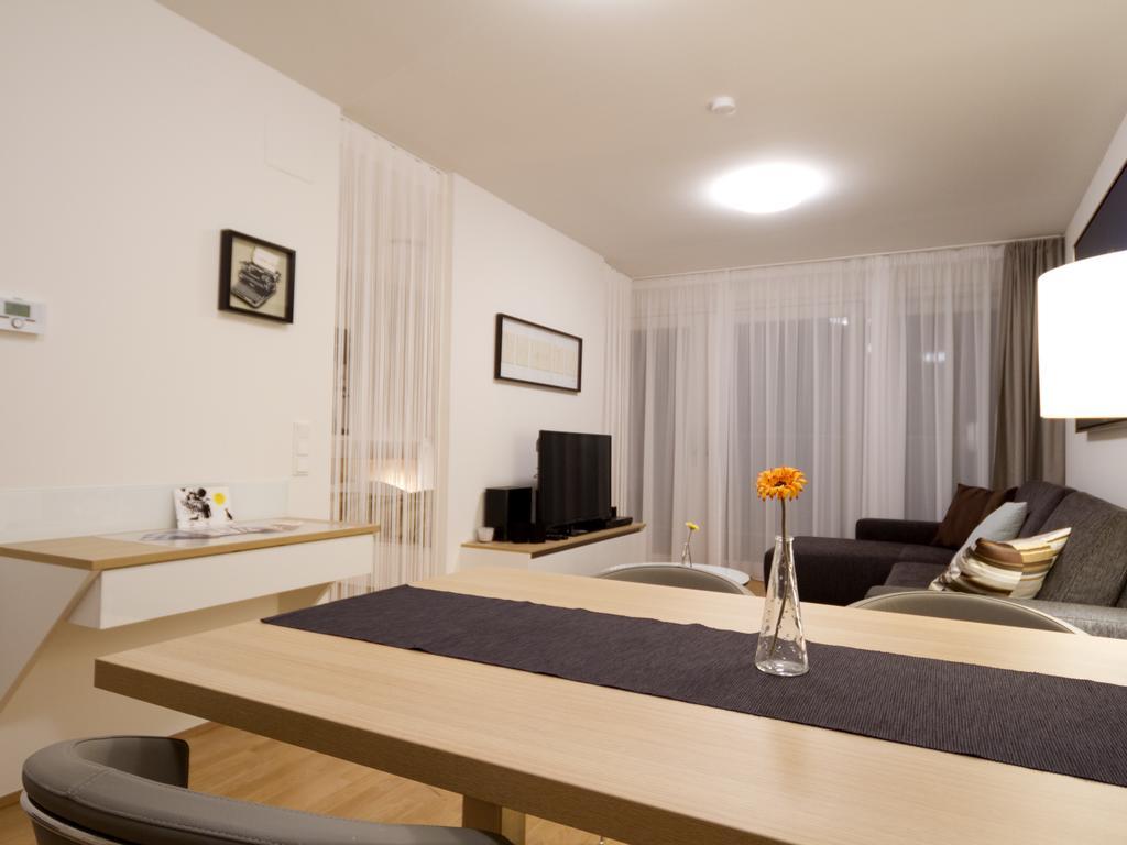 Balcony Dream Mariahilf Top 29 Viena Quarto foto